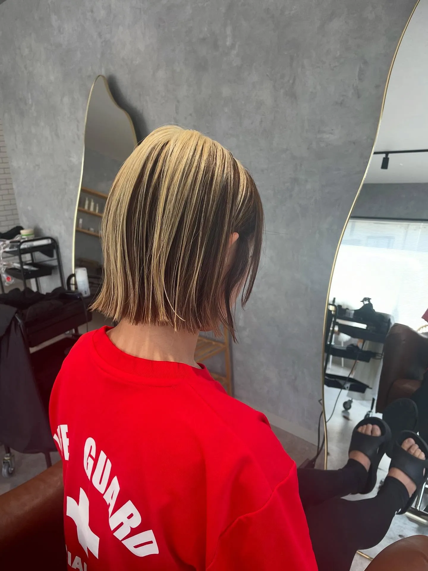 ぱつっとボブとアンブレラ